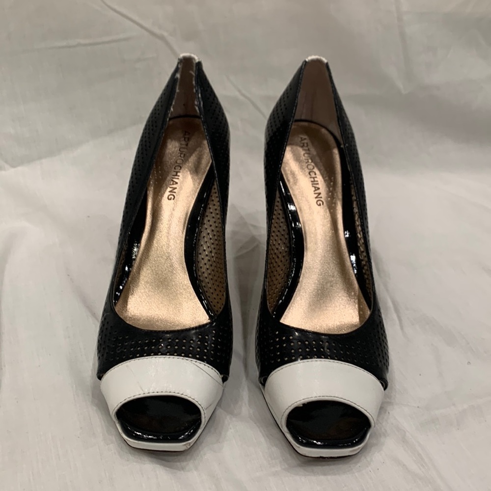 Arturo Chiang Peep Toe Heel